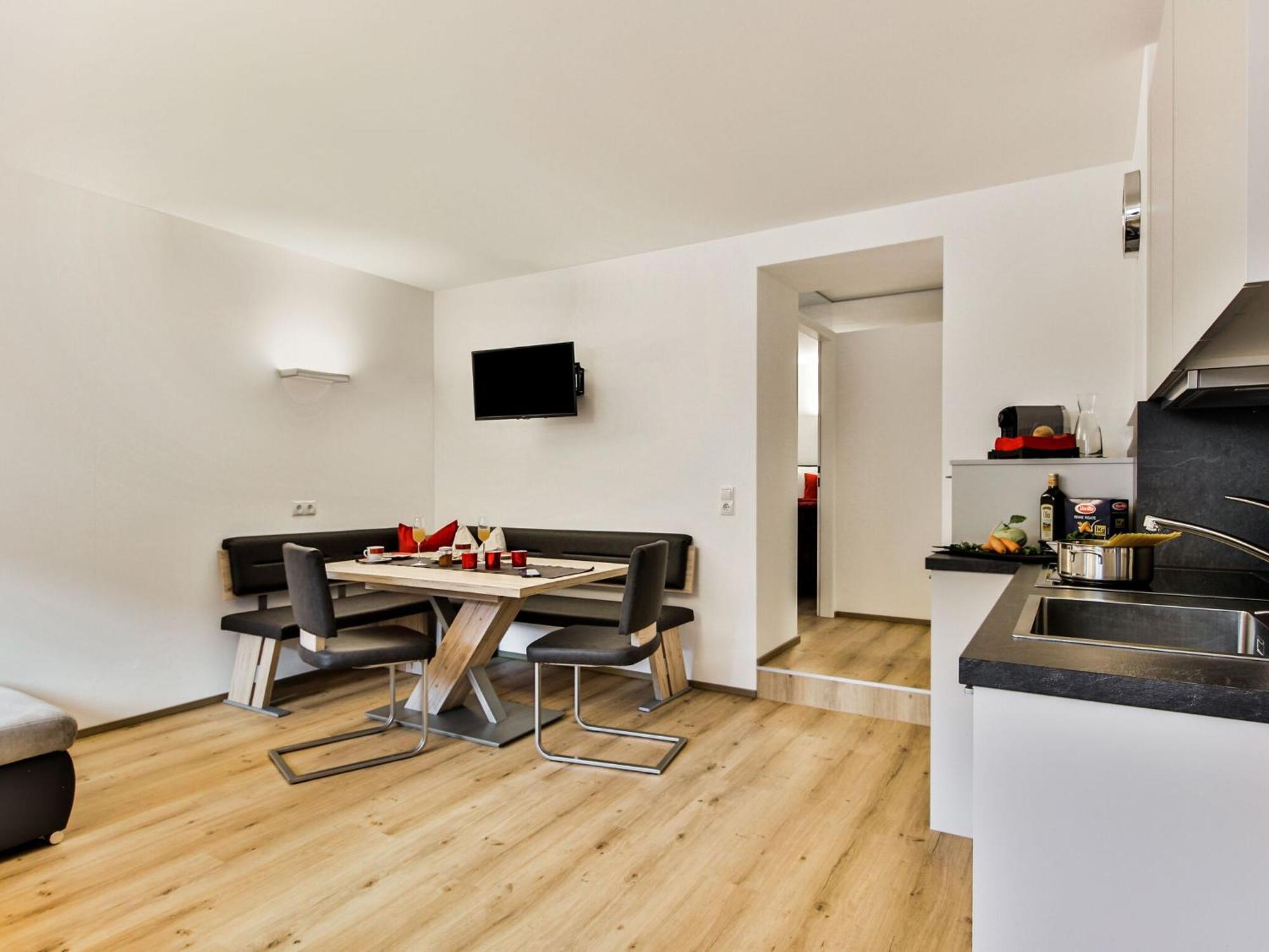 Elegant Apartment In Inzing With Terrace Zewnętrze zdjęcie